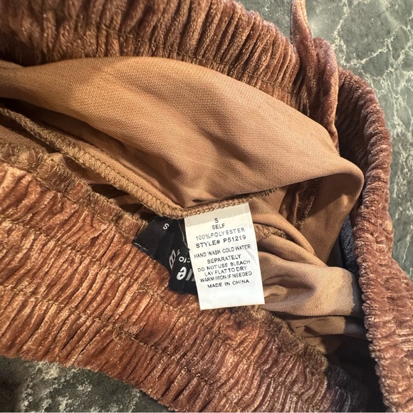 Boho Velvet Full Length Lounge Pant (Small) - Picture 10 of 10